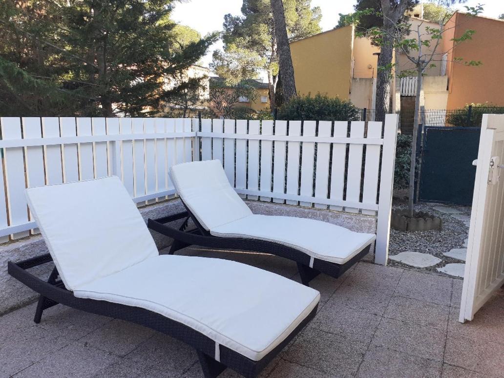 Villa Pinede - Proche Naturiste آجد المظهر الخارجي الصورة
